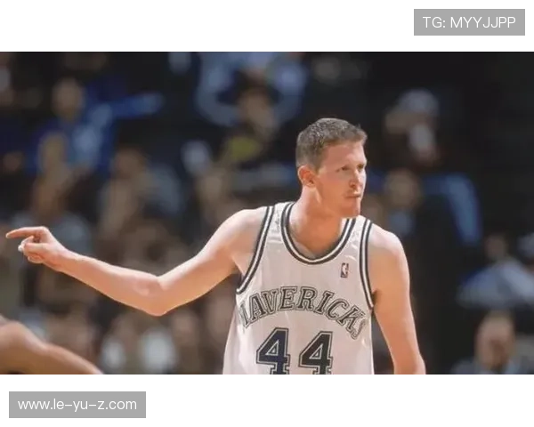 莫布里闪耀赛场，盖帽王称号实至名归