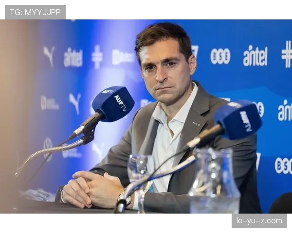 乌拉圭主帅乔治·佛洛雷斯战术创新持续提升球队竞争力