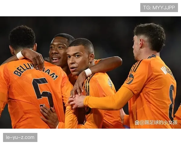 库尔图瓦与鲁迪格的默契配合助力球队防线稳固，表现值得关注